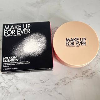 メイクアップフォーエバー(MAKE UP FOR EVER)の【ほぼ新品】HDスキンクッション（ファンデーション）1N06 15g (ファンデーション)