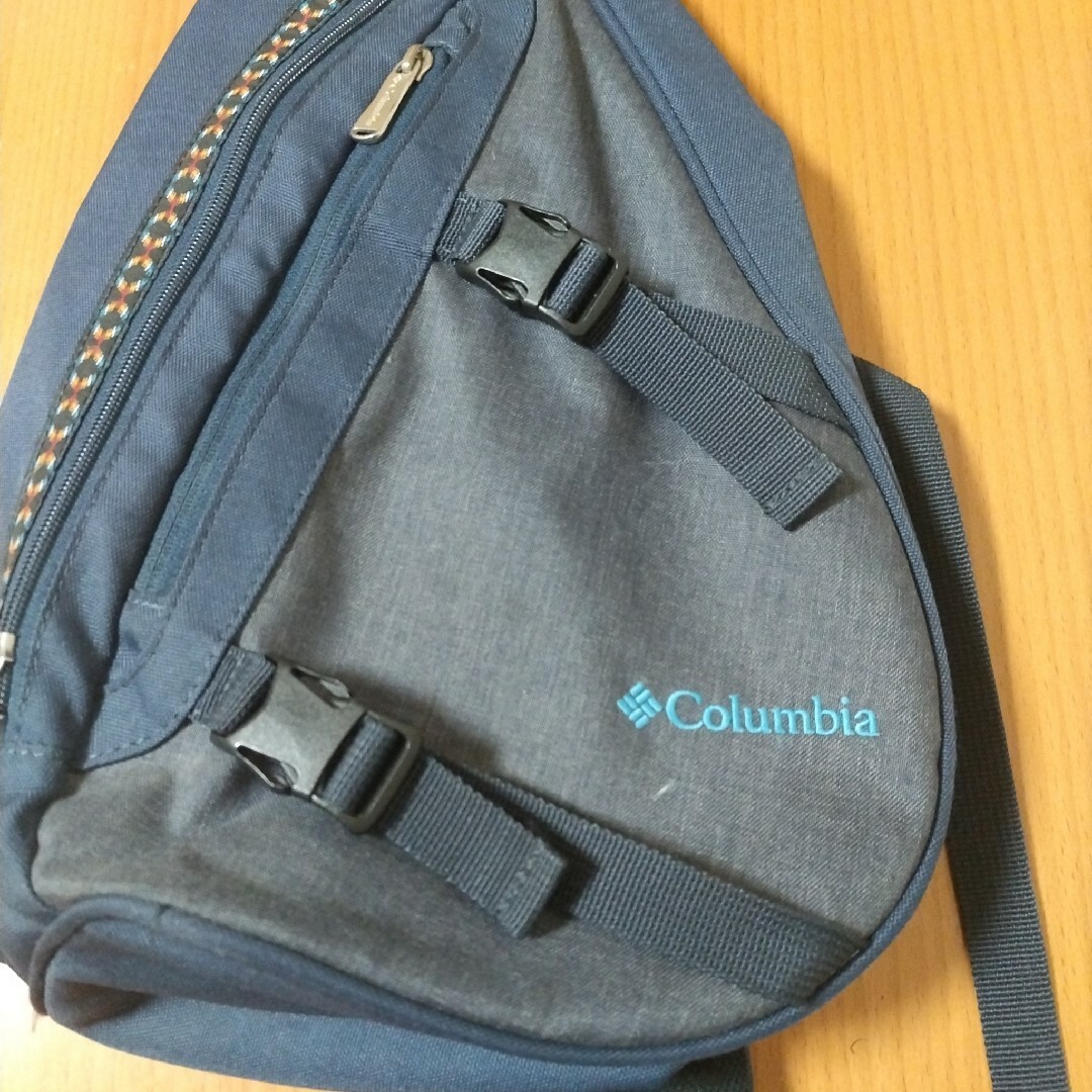 Columbia　コロンビア　チェストバッグ