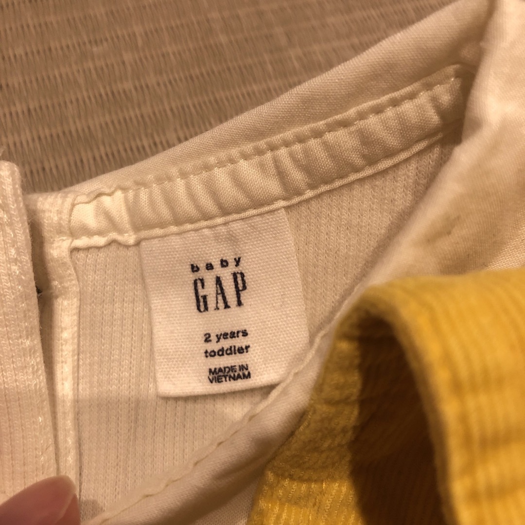 GAP(ギャップ)のGAP ワンピースとトップス キッズ/ベビー/マタニティのキッズ服女の子用(90cm~)(ワンピース)の商品写真