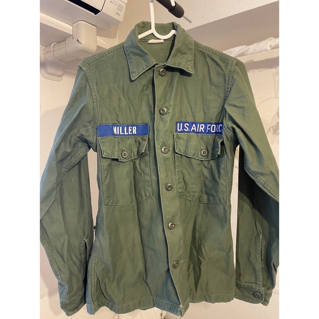 アメリカ軍 OG-107 コットン ミリタリーシャツ メンズのジャケット/アウター(ミリタリージャケット)の商品写真