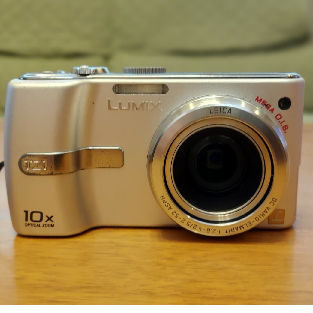 レトロカメラPanasonic LUMIX TZ DMC-TZ1-S