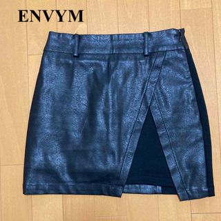 アンビー(ENVYM)のENVYM フェイクレザー　ミニスカート(ミニスカート)