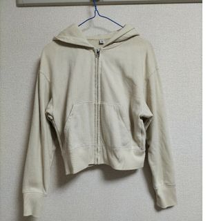 ユニクロ(UNIQLO)のユニクロ　スウェットフルジップパーカ（長袖）Sサイズ　ホワイト(パーカー)