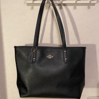 コーチ(COACH)のcoach A4ハンドバッグ　ブラック(トートバッグ)