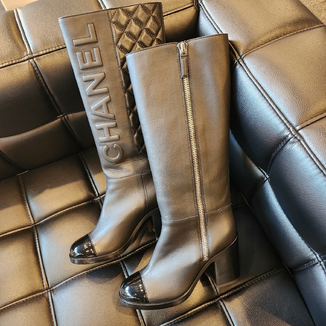 CHANEL - シャネル マトラッセ キルティング ロゴ ロング ブーツ