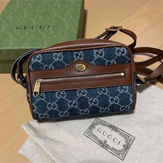 グッチ(Gucci)のGUCCI ショルダーバッグ　メッセンジャー(ショルダーバッグ)