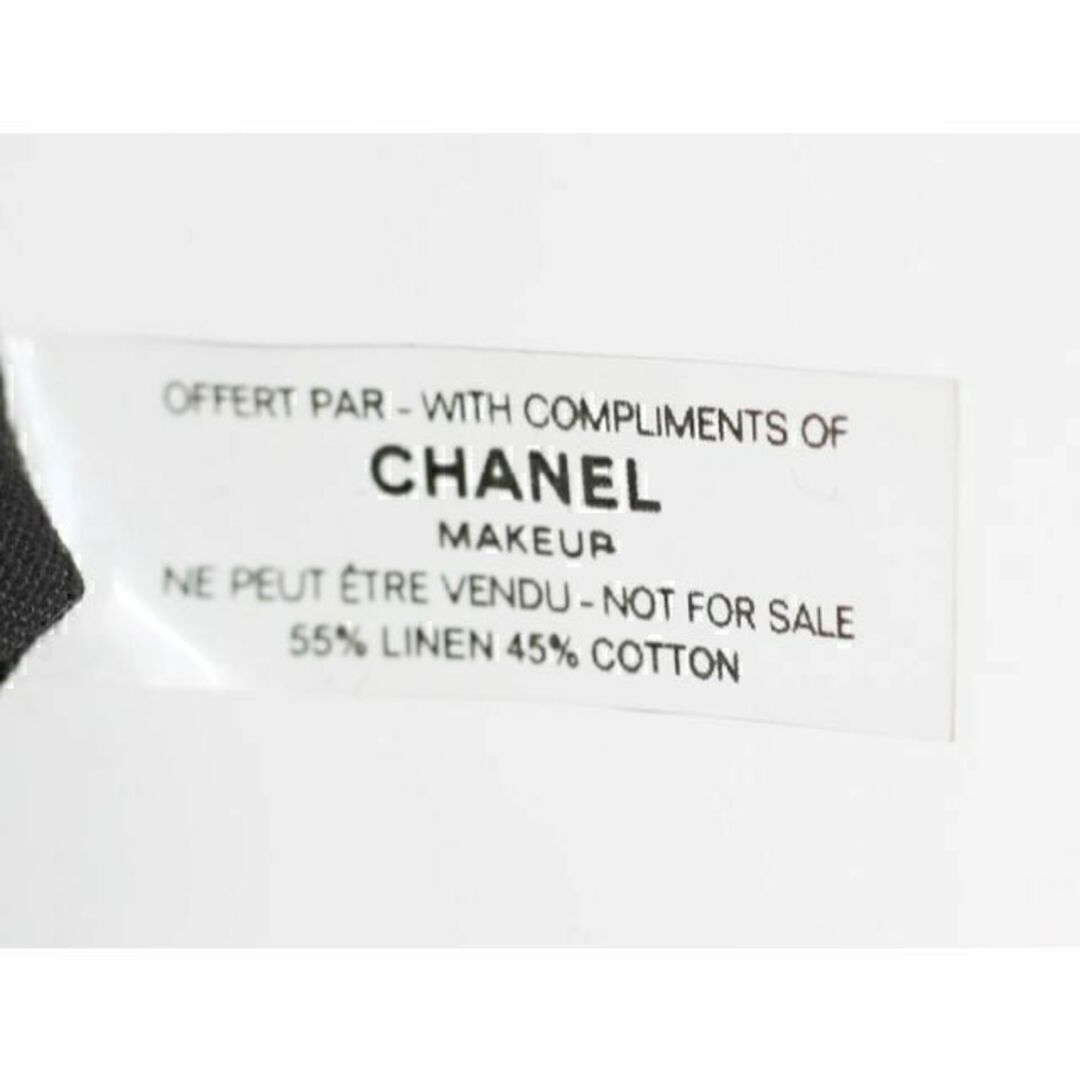 CHANEL(シャネル)のbk2 新品未使用本物　シャネル　非売品巾着ポーチ レディースのファッション小物(ポーチ)の商品写真