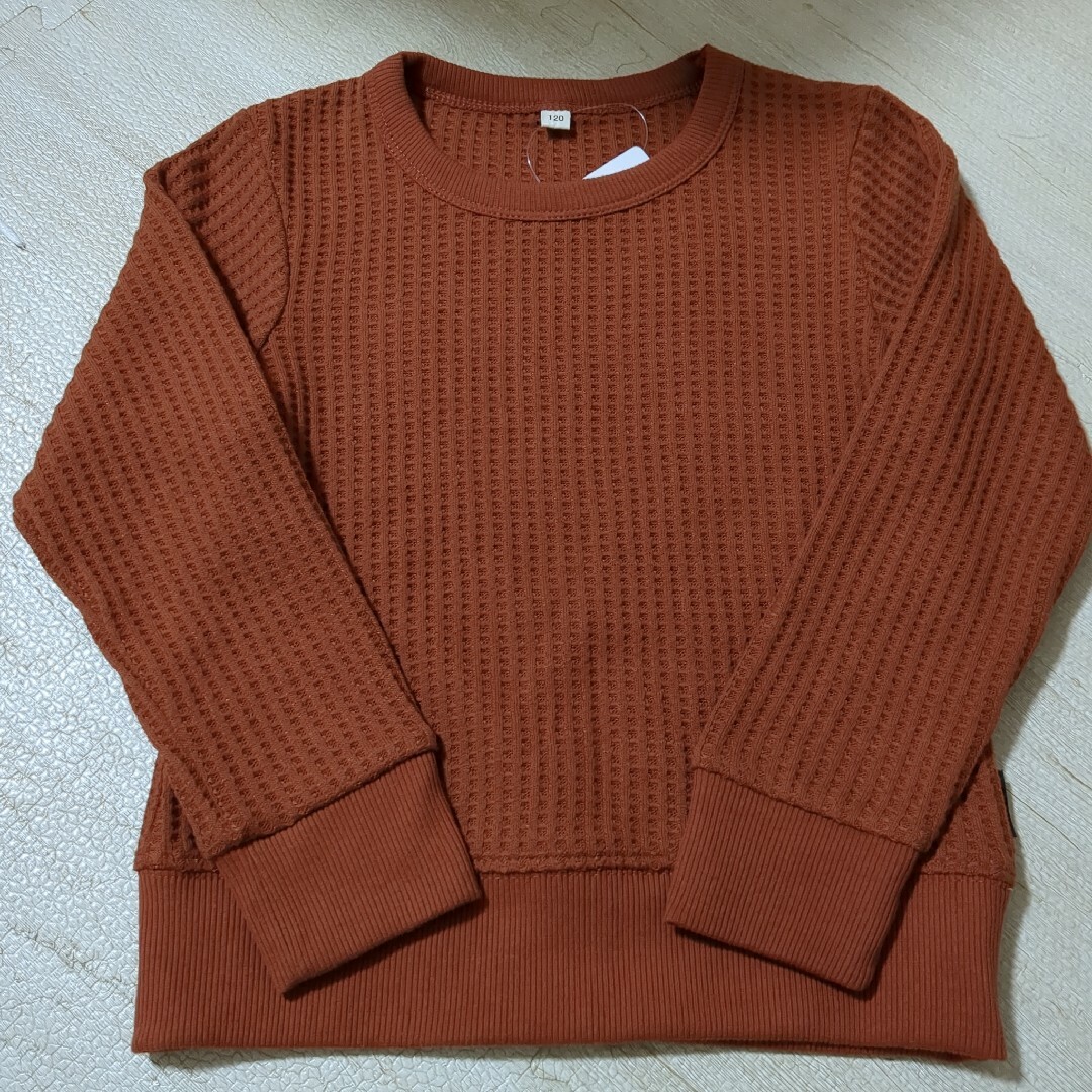 新品　男の子　オレンジ　セーター　トップス　120 キッズ/ベビー/マタニティのキッズ服男の子用(90cm~)(ニット)の商品写真