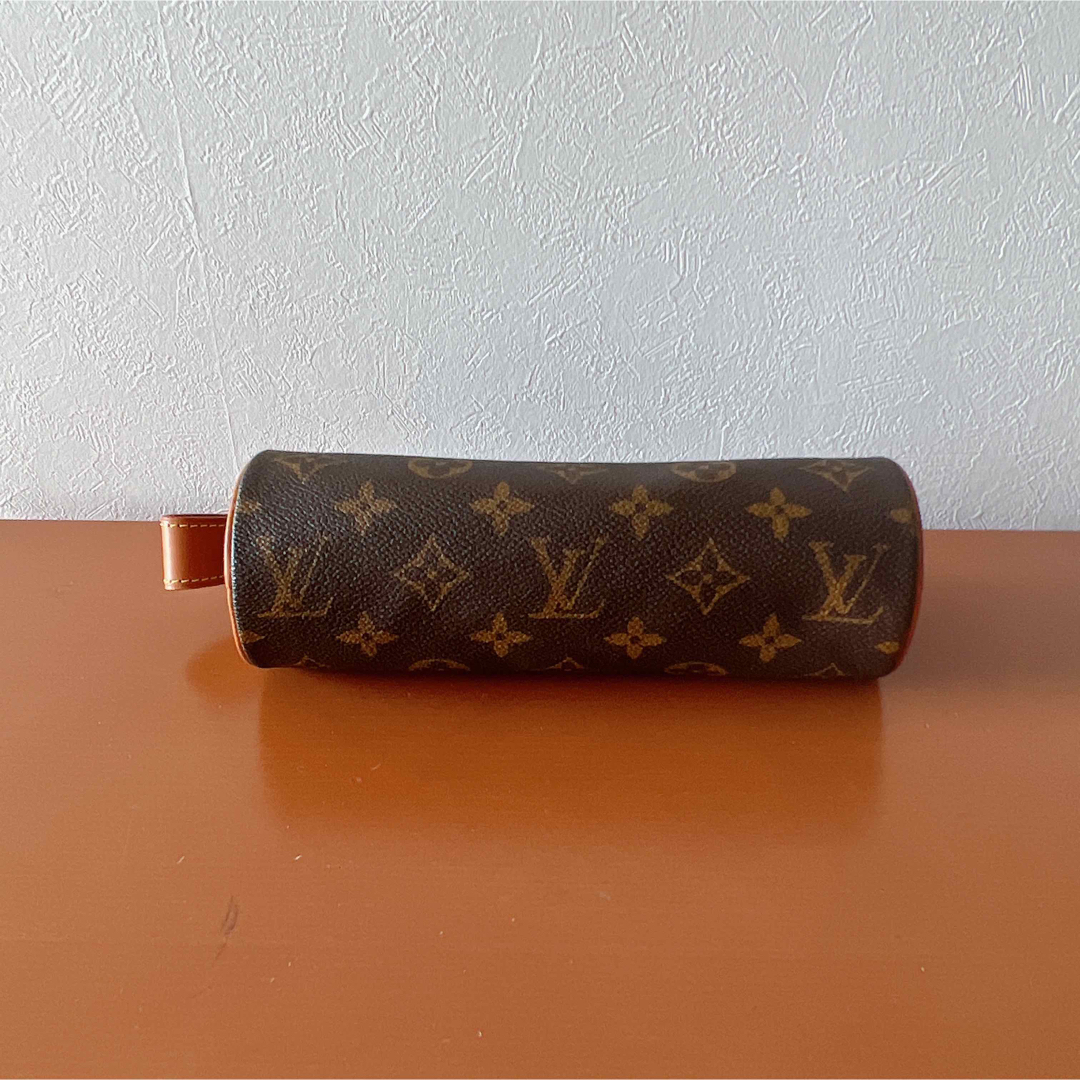 ルイヴィトン Louis Vuitton トゥルース ロンド ペンケース　ポーチ