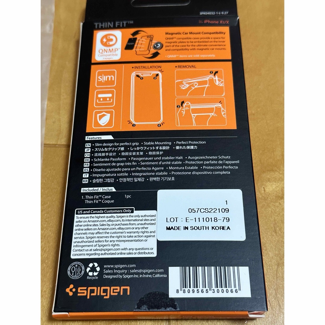 Spigen(シュピゲン)のSPIGEN 057CS22109 RED THIN FITスリムデザインケース スマホ/家電/カメラのスマホアクセサリー(iPhoneケース)の商品写真