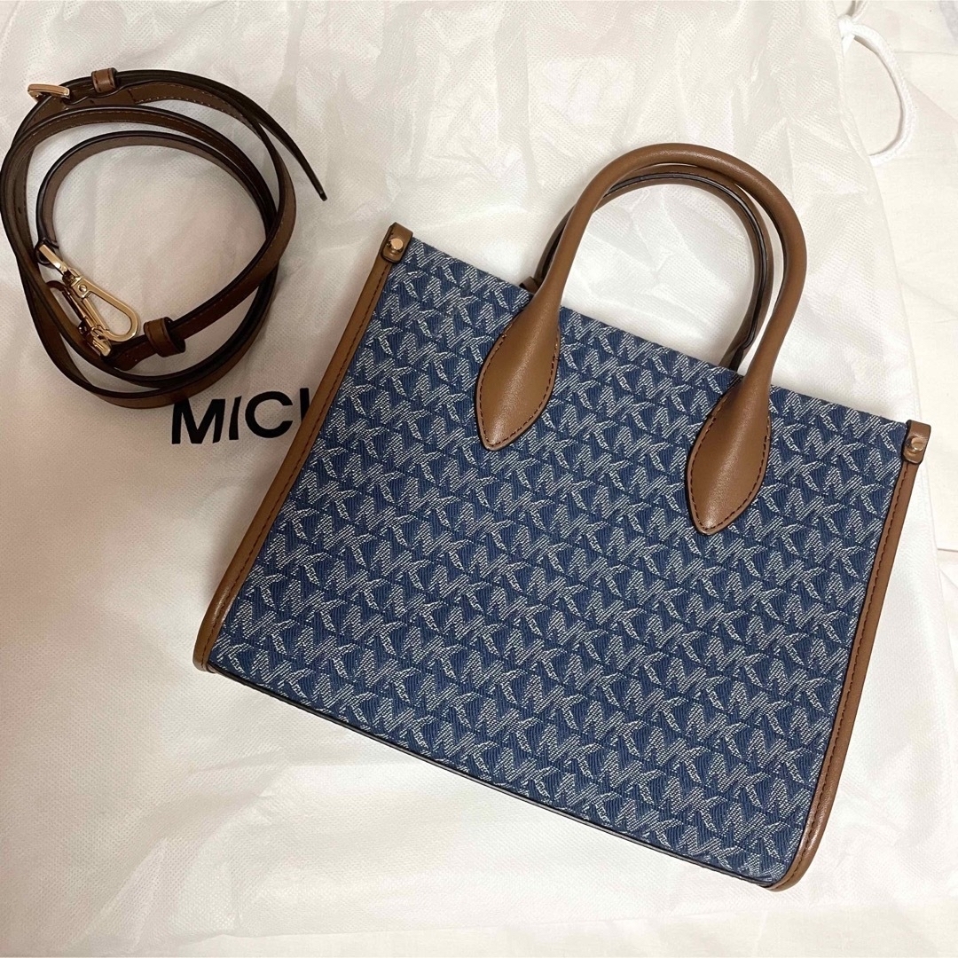 Michael Kors(マイケルコース)のMICHEAL KORS バンドバッグ ショルダーバッグ レディースのバッグ(ハンドバッグ)の商品写真