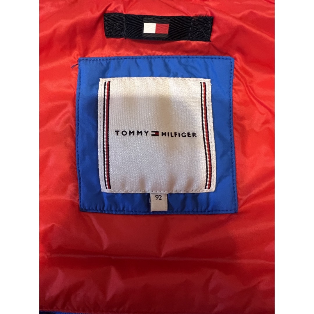 TOMMY HILFIGER(トミーヒルフィガー)のトミー　ダウンベスト　92 キッズ/ベビー/マタニティのキッズ服男の子用(90cm~)(ジャケット/上着)の商品写真