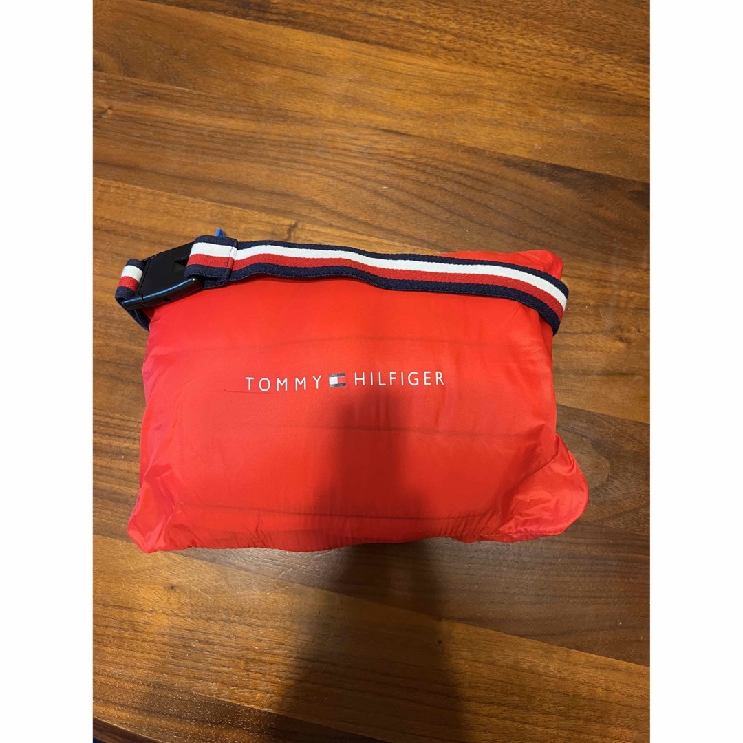 TOMMY HILFIGER(トミーヒルフィガー)のトミー　ダウンベスト　92 キッズ/ベビー/マタニティのキッズ服男の子用(90cm~)(ジャケット/上着)の商品写真