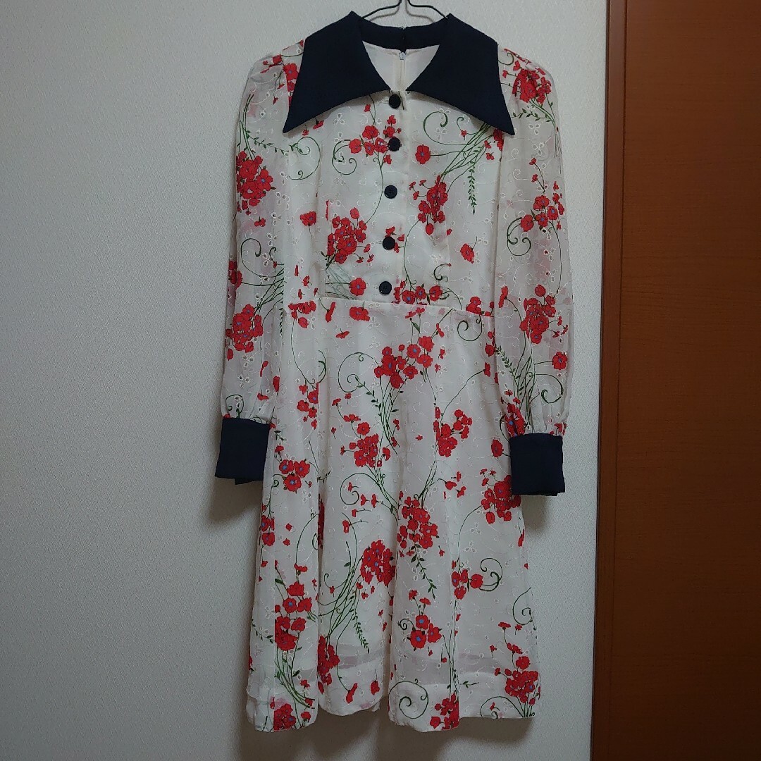 昭和レトロ 平成レトロ 花柄 ワンピースの通販 by 断捨離 昭和レトロ 平成レトロ 花柄 ワンピースの通販 by 断捨離