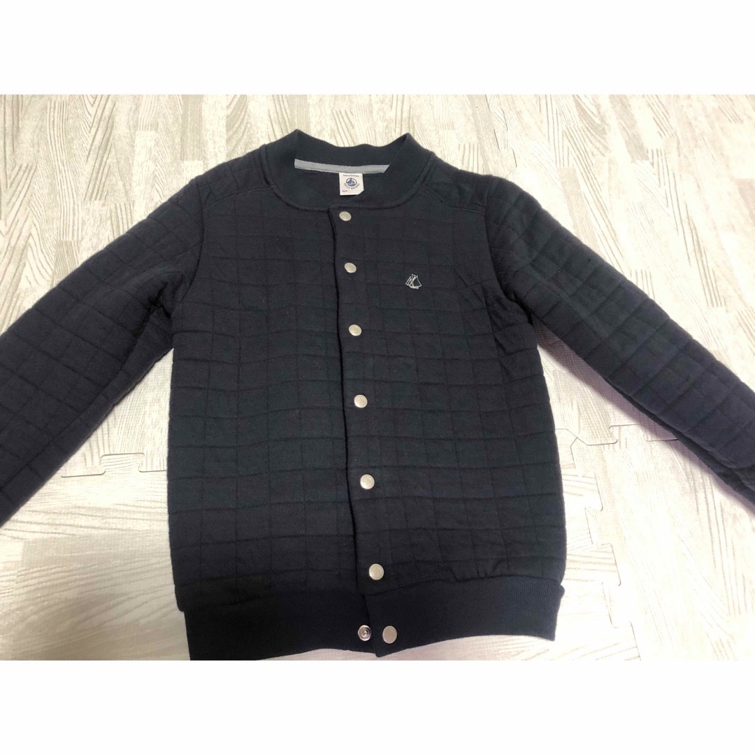 PETIT BATEAU(プチバトー)のアウター　カーディガン キッズ/ベビー/マタニティのキッズ服男の子用(90cm~)(ジャケット/上着)の商品写真