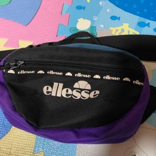 エレッセ(ellesse)のellesse男女兼用ショルダーバック(ショルダーバッグ)