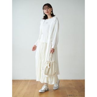 アースミュージックアンドエコロジー(earth music & ecology)のさく様 earth【おジャ魔女どれみ】コラボ商品(ガウンコート)