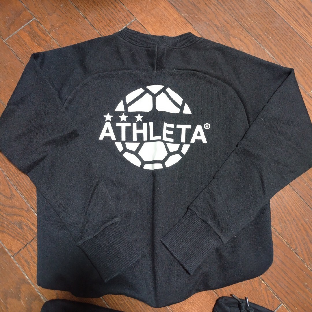 ATHLETA(アスレタ)のアスレタ スエット子供用140㌢ スポーツ/アウトドアのサッカー/フットサル(ウェア)の商品写真