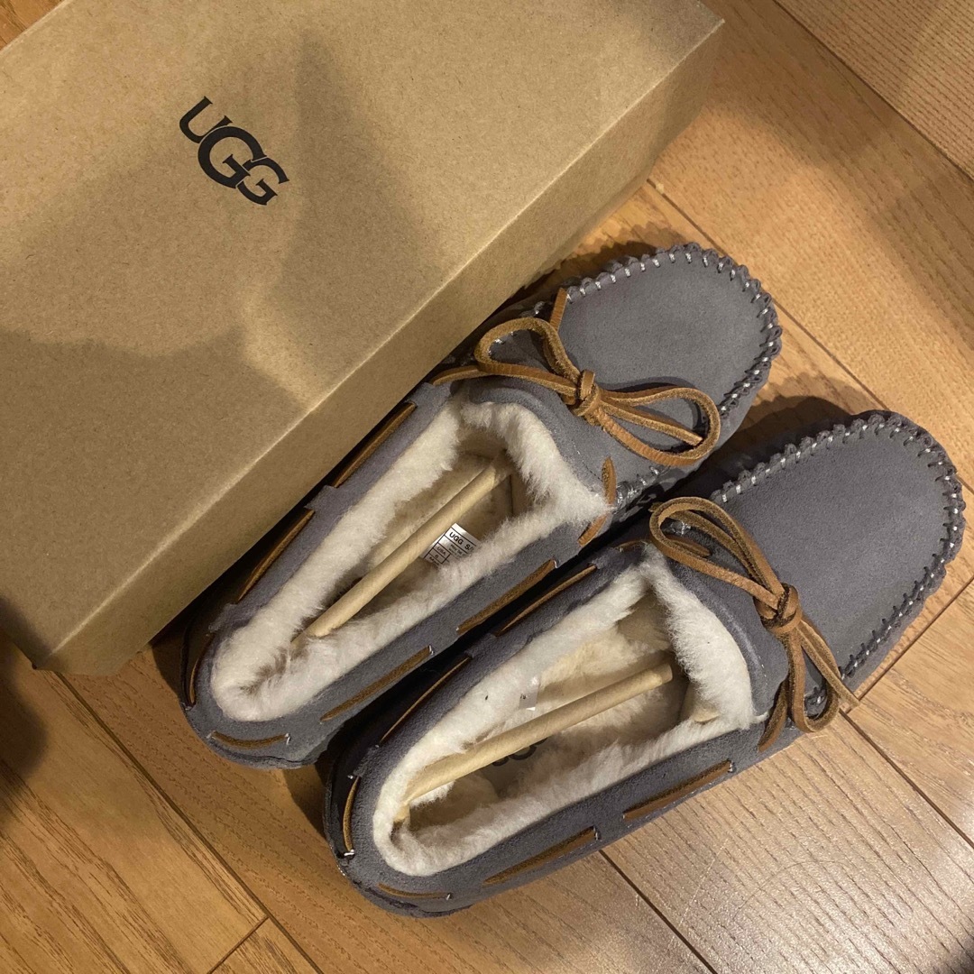 UGG(アグ)のUGG モカシン DAKOTA  レディースの靴/シューズ(スリッポン/モカシン)の商品写真