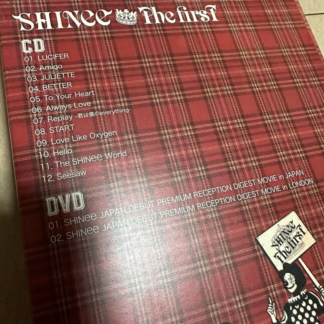 SHINee(シャイニー)のSHINee THE FIRST CD DVD フォトブック カレンダー エンタメ/ホビーのCD(K-POP/アジア)の商品写真