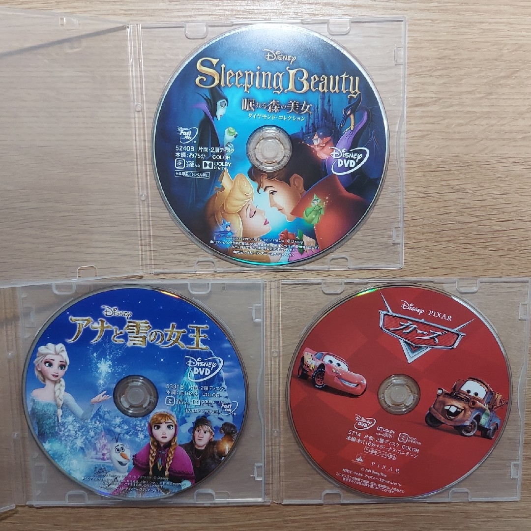 Disney(ディズニー)のディズニー DVD3枚 アナと雪の女王 カーズ 眠れる森の美女 ケース無し エンタメ/ホビーのDVD/ブルーレイ(アニメ)の商品写真