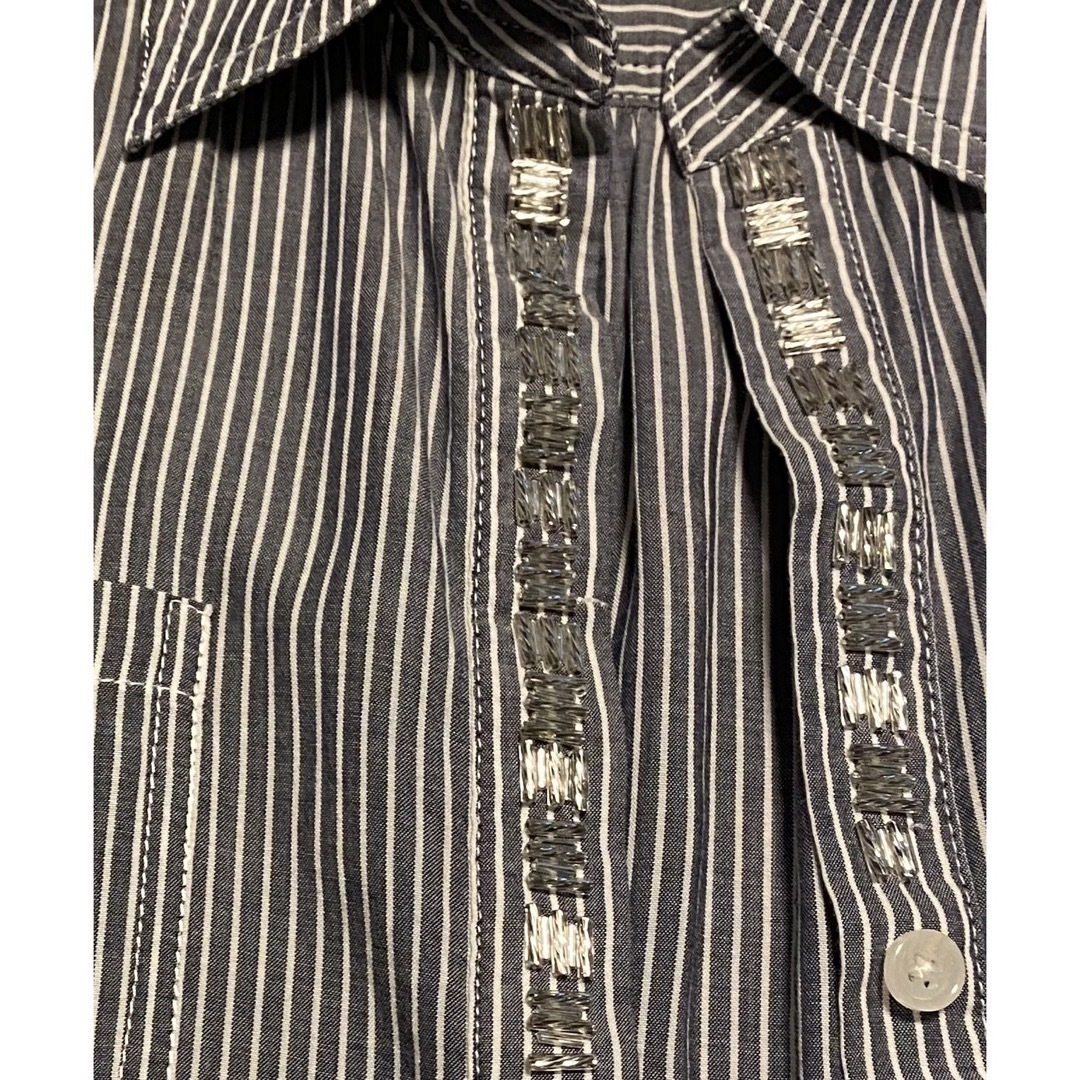 MAYSON GREY(メイソングレイ)のメイソングレイ MAYSON GREY  ストライプのシャツ ビーズ 1 レディースのトップス(シャツ/ブラウス(長袖/七分))の商品写真