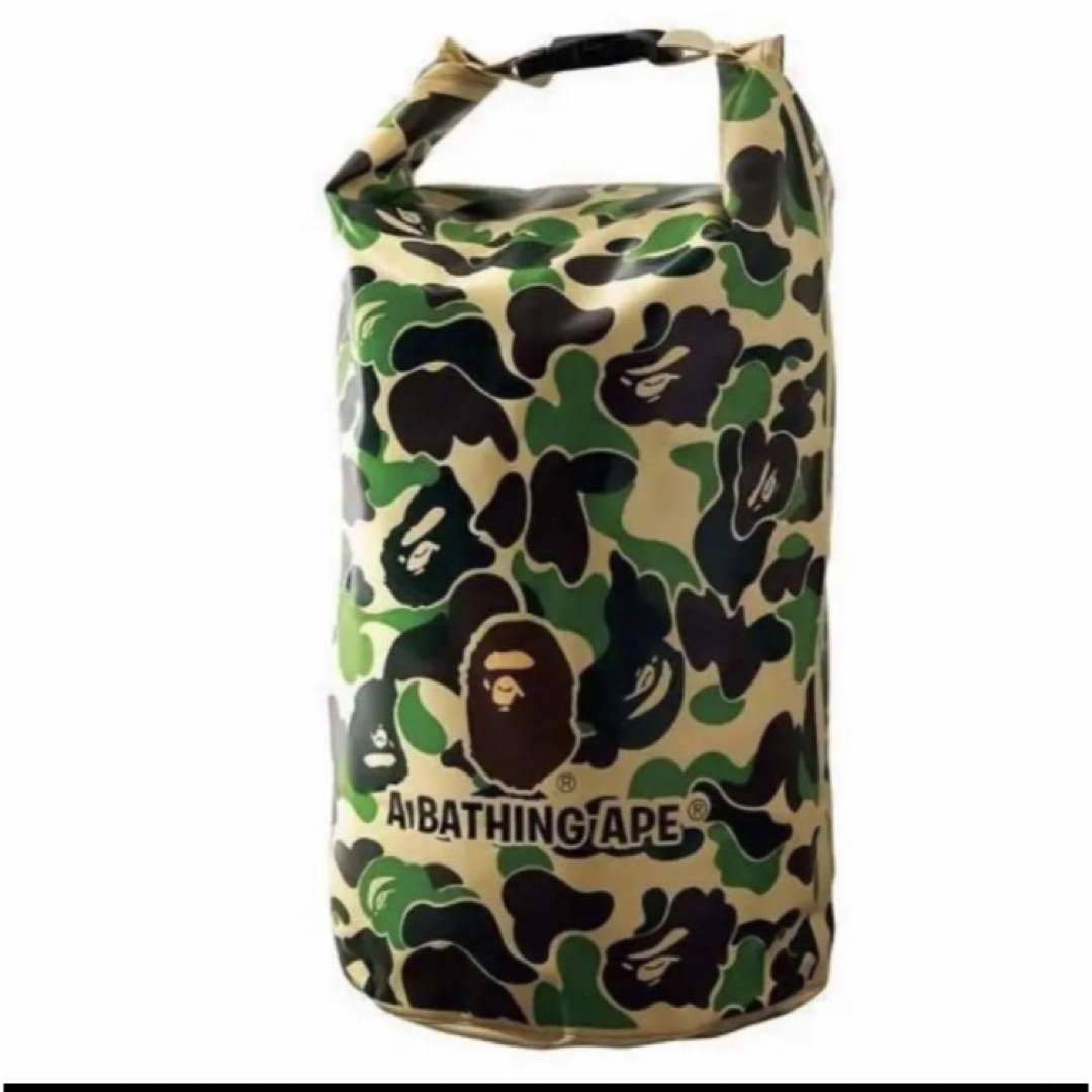 A BATHING APE(アベイシングエイプ)のsmart8月号 アベイシングエイプ カモ柄 ドライバッグ 迷彩 スポーツ/アウトドアのアウトドア(その他)の商品写真