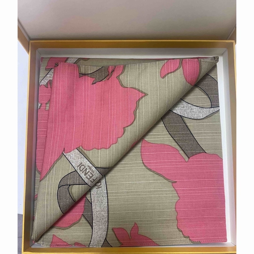 FENDI(フェンディ)の【新品•未使用】FENDI スカーフ レディースのファッション小物(バンダナ/スカーフ)の商品写真