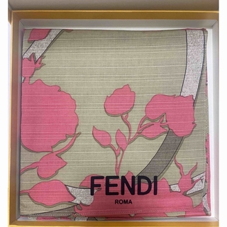 フェンディ(FENDI)の【新品•未使用】FENDI スカーフ(バンダナ/スカーフ)