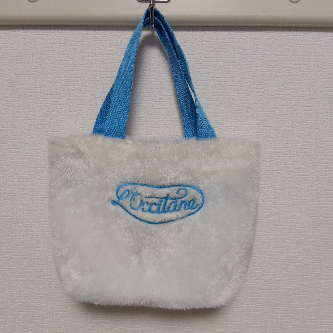 ロクシタン ノベルティトートバッグ 白いボアバック ミニバック 防水仕様 レディースのバッグ(エコバッグ)の商品写真