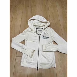 アバクロ(Abercrombie&Fitch) パーカー(レディース)の通販 1,000点以上