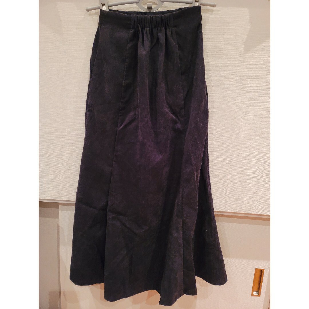 GU(ジーユー)のGU ライトコーデュロイマーメイドスカート XS レディースのスカート(ロングスカート)の商品写真
