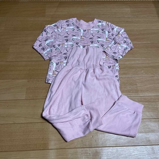 ニシマツヤ(西松屋)のピンク　キッズ　ベビー　パジャマ　長袖　95サイズ　腹巻　値下げ不可(パジャマ)