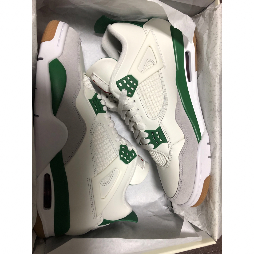 Nike SB × Air Jordan 4 "Pine Green"