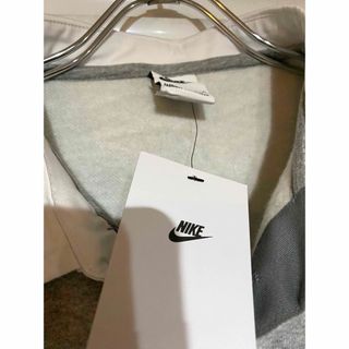 新品☆NIKE◎ナイキ◎襟付きスウェット★フリース★トレーナー★ラガーシャツ　灰