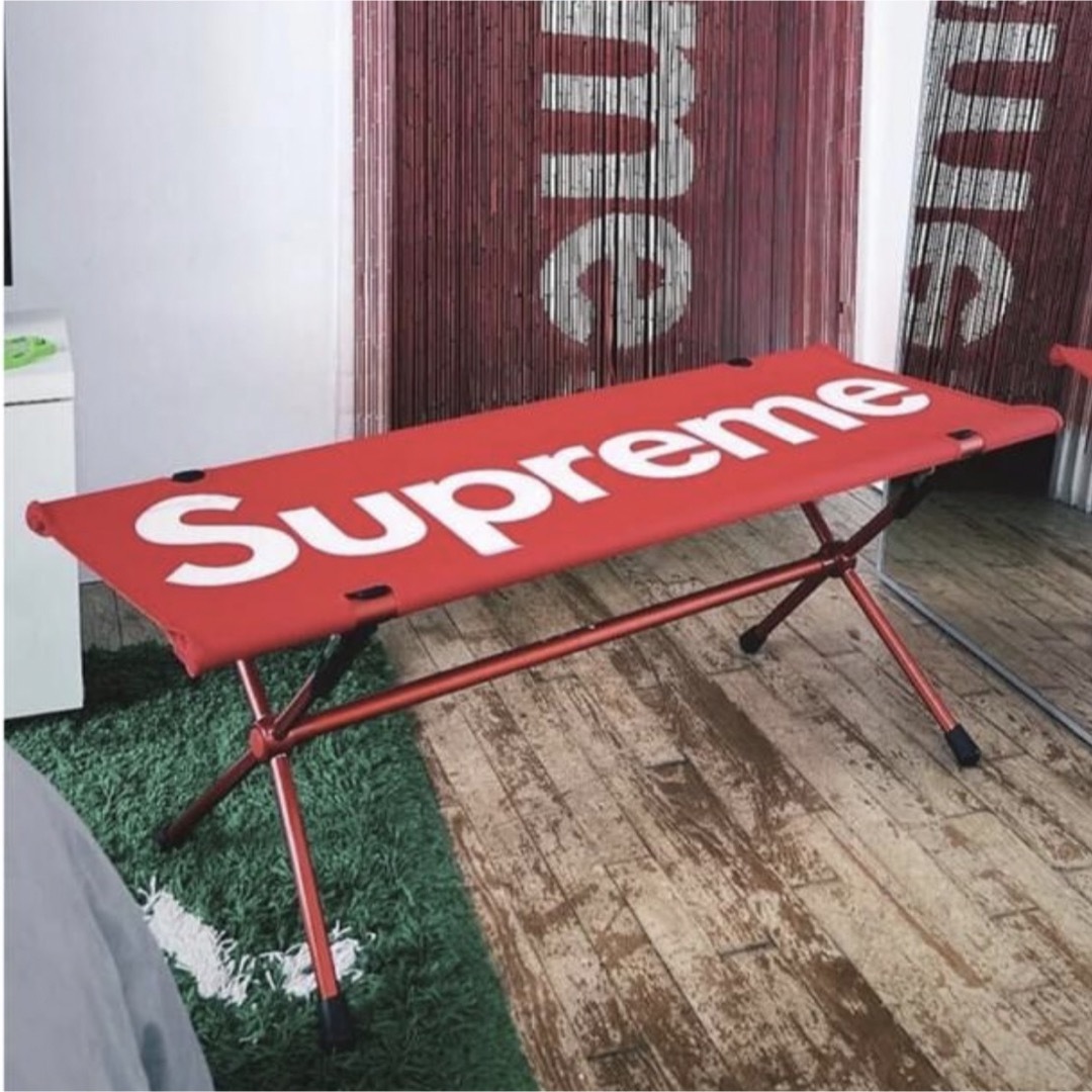 Supreme / Helinox Bench One "Red"