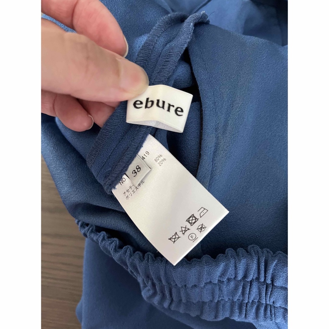 ebure(エブール)のebure ブルーパンツ　サイズ38 レディースのパンツ(その他)の商品写真