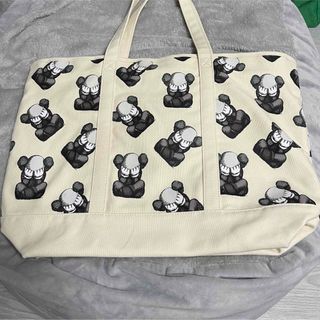 ユニクロ(UNIQLO)のKAWS ユニクロ トートバッグ(トートバッグ)