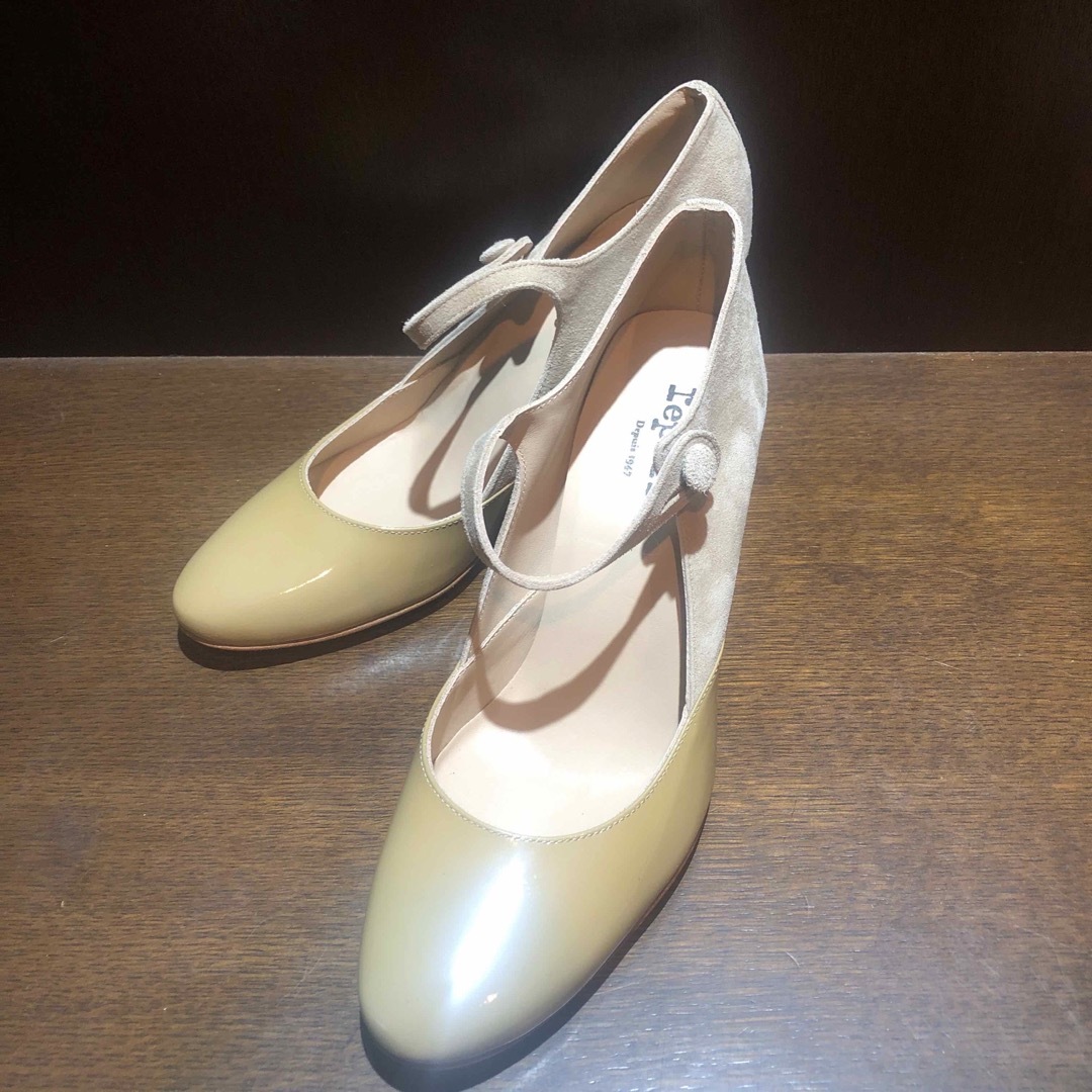 repetto(レペット)の美品☆レペット　エナメルとスエードのコンビ　ストラップパンプス　　23cm レディースの靴/シューズ(ハイヒール/パンプス)の商品写真