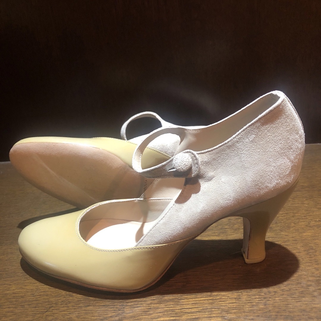 repetto(レペット)の美品☆レペット　エナメルとスエードのコンビ　ストラップパンプス　　23cm レディースの靴/シューズ(ハイヒール/パンプス)の商品写真