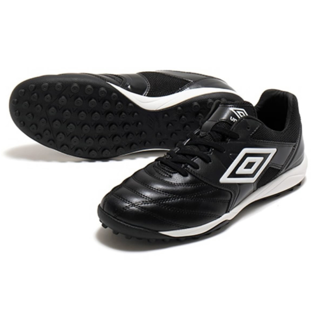 umbro アクセレイター