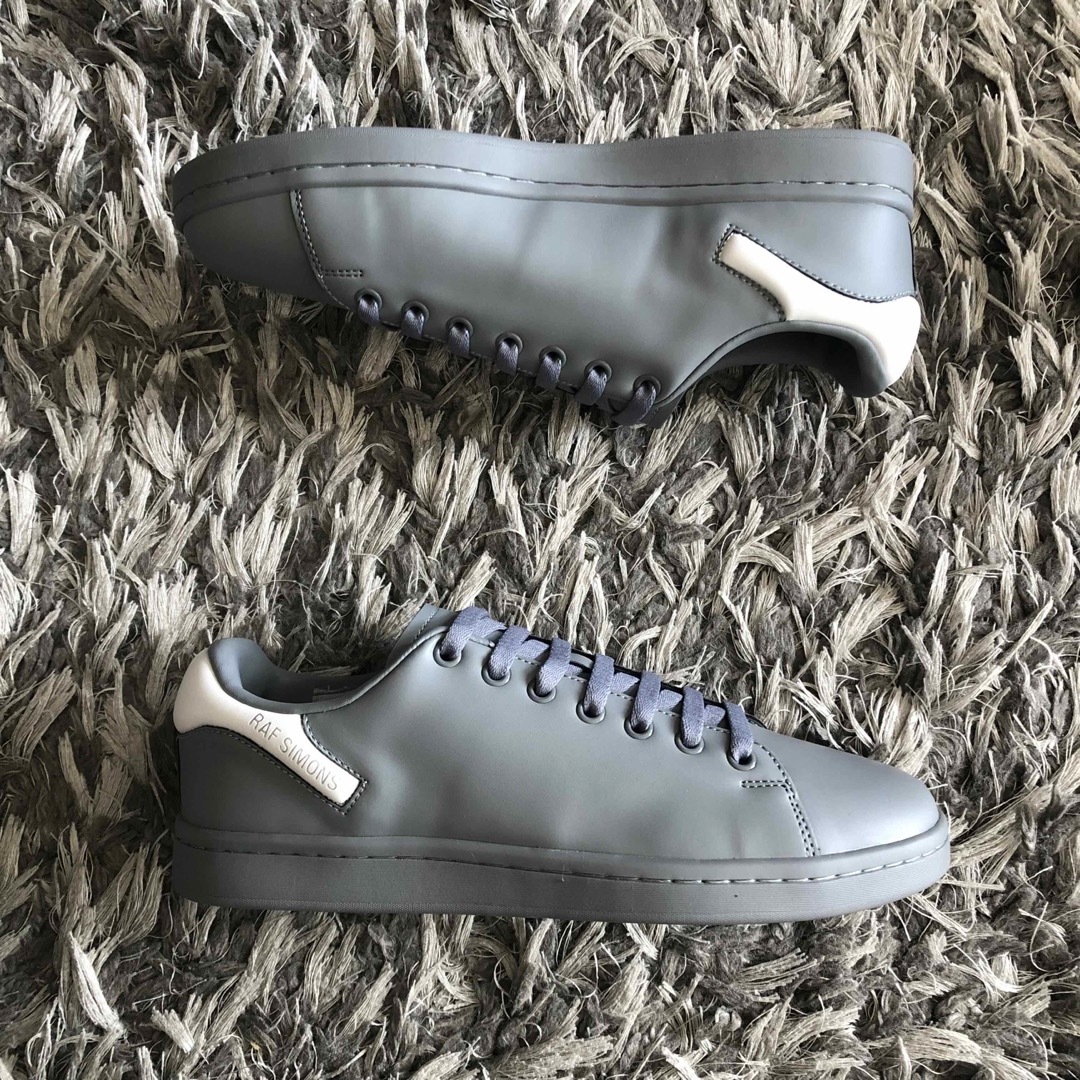 Raf Simons ラフシモンズ スニーカー プラダ