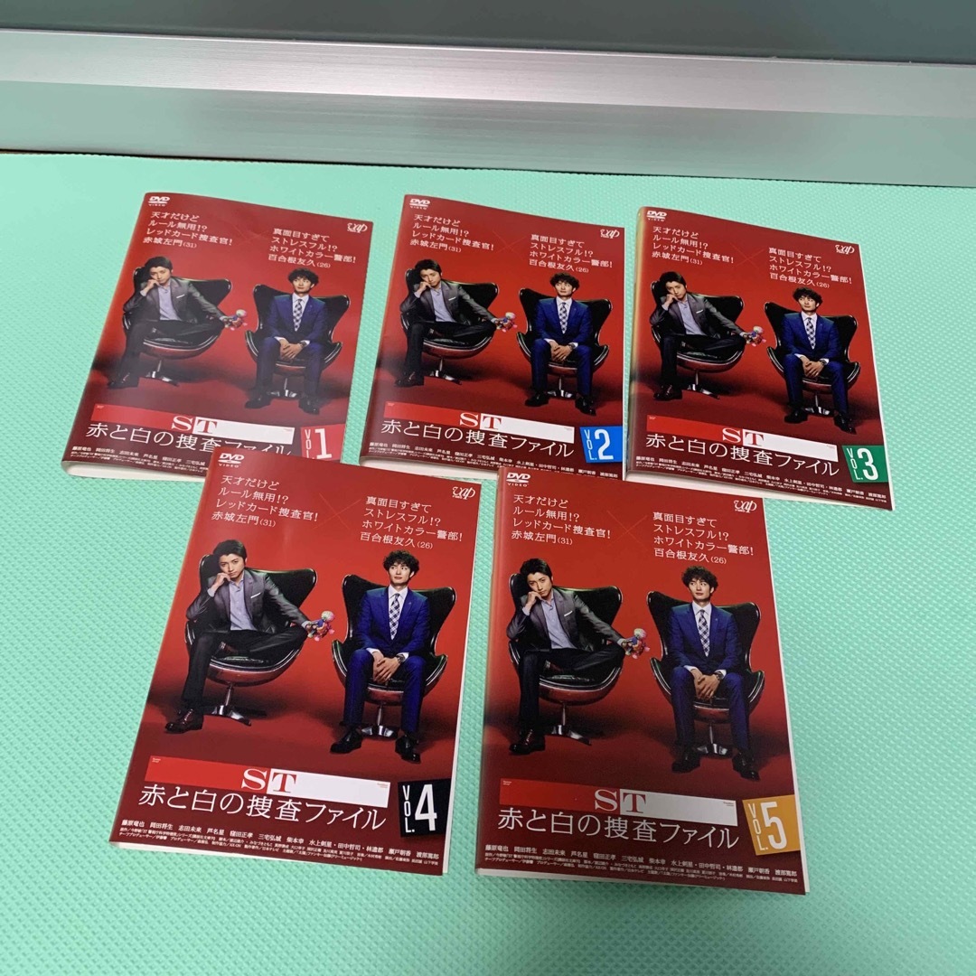 ST赤と白の捜査ファイル dvd 全巻セット
