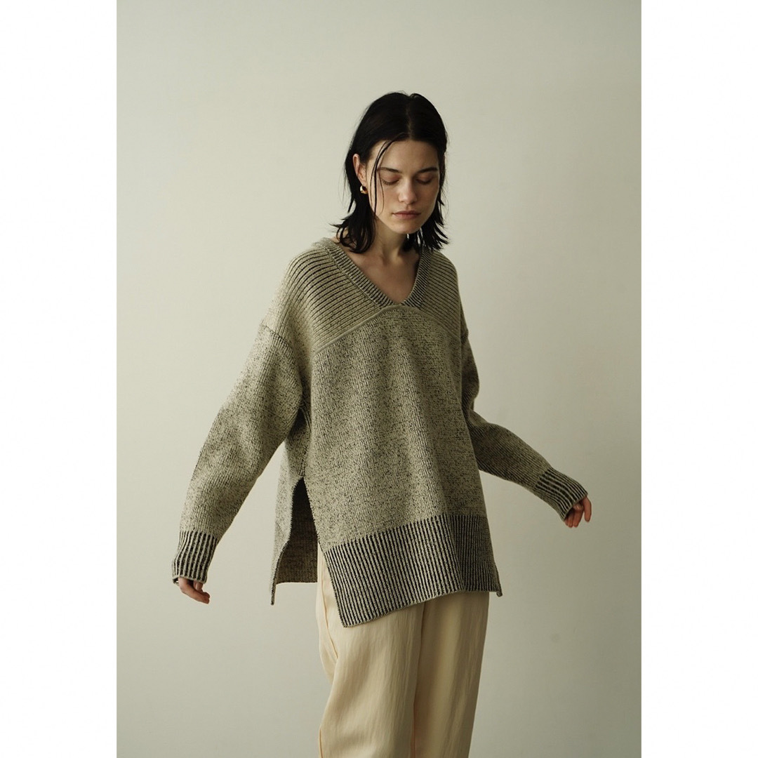 W FACE CUT NECK WIDE KNIT TOPSレディース