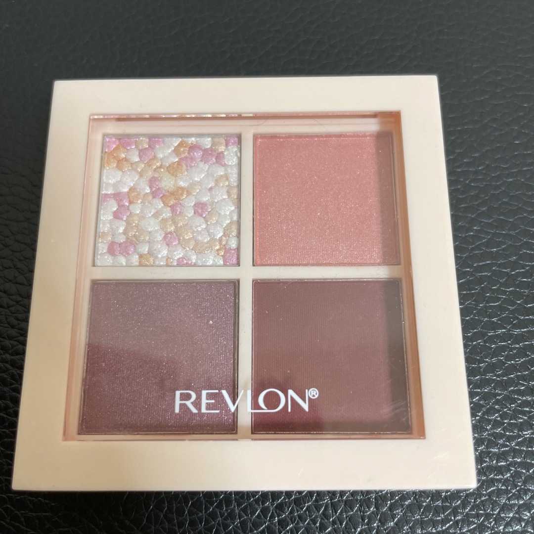 REVLON(レブロン)のレブロン　ダズルアイシャドウ　クアッド　003 VINTAGE ROSE コスメ/美容のベースメイク/化粧品(アイシャドウ)の商品写真