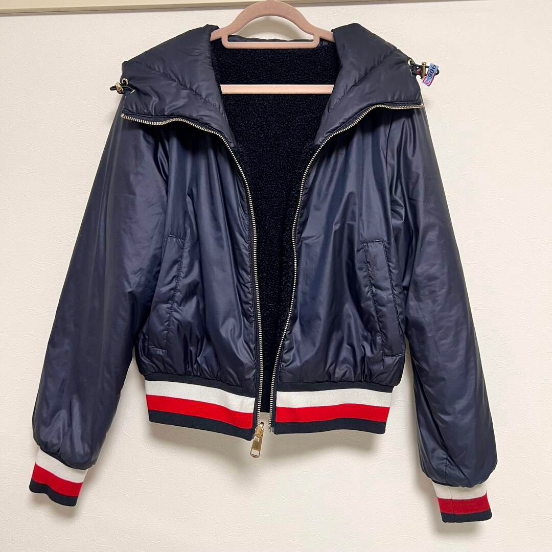 TOMMY HILFIGER(トミーヒルフィガー)の【美品　クリーニング済】 TOMMY HILFIGER リバーシブルジャケット レディースのジャケット/アウター(ブルゾン)の商品写真