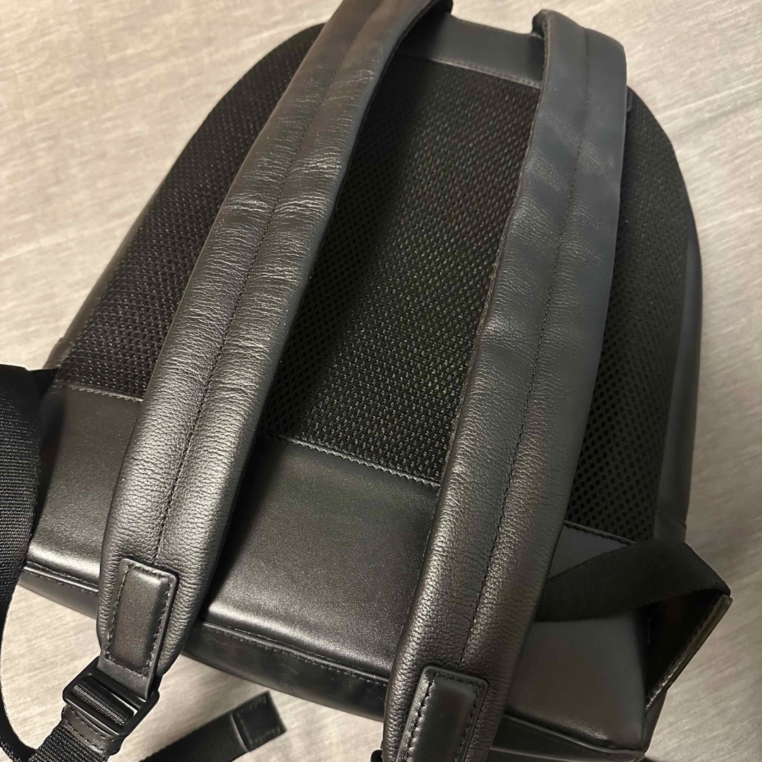 Paul Smith レザーブライトストライプトリム リュック ブラック 黒 メンズのバッグ(バッグパック/リュック)の商品写真