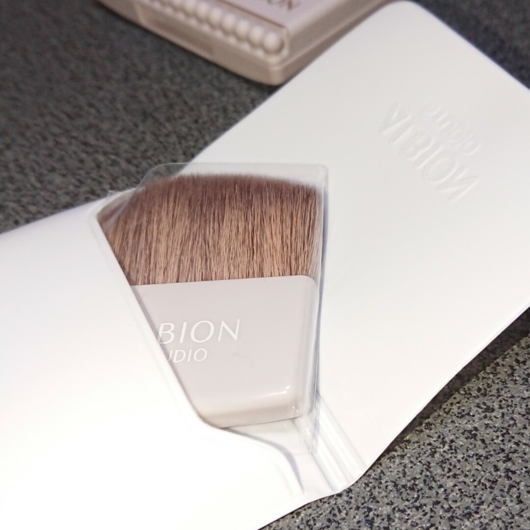 ALBION(アルビオン)のアルビオン スタジオ オパルセントオーラ コスメ/美容のベースメイク/化粧品(フェイスパウダー)の商品写真