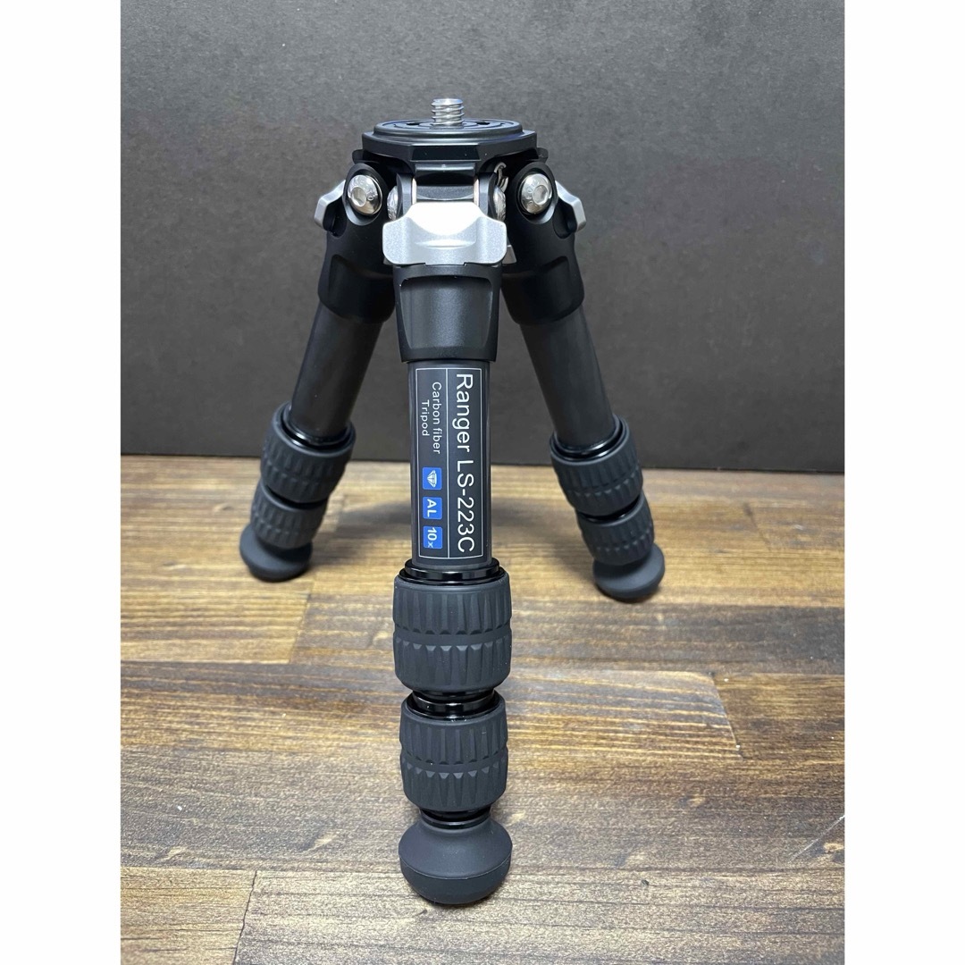 新品】LEOFOTOミニカーボン三脚 ls223c+LH25R自由雲台セットの通販 by