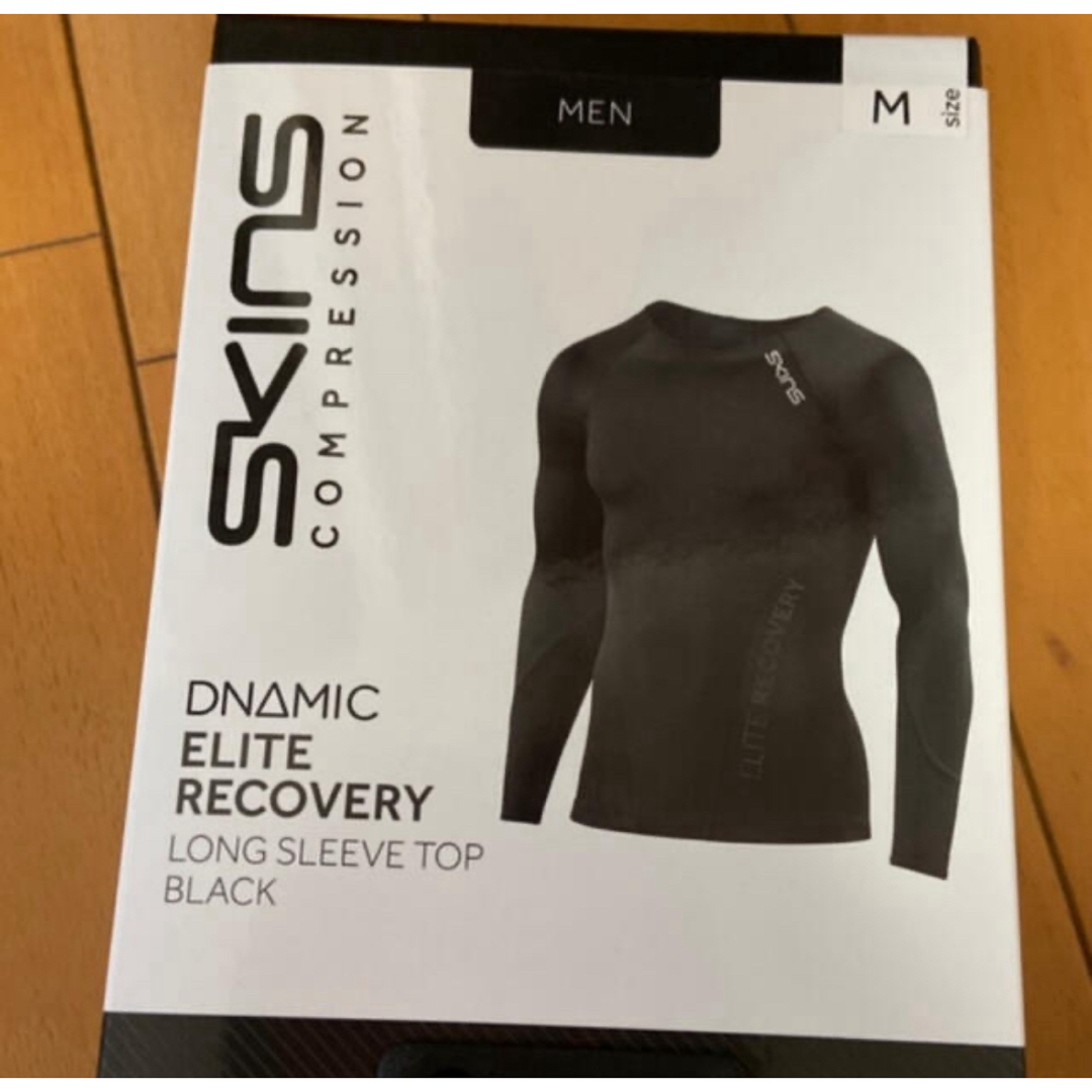 SKINS(スキンズ)の【新品】Skins DNAmic Elite Recovery ロングスリーブ スポーツ/アウトドアのトレーニング/エクササイズ(その他)の商品写真